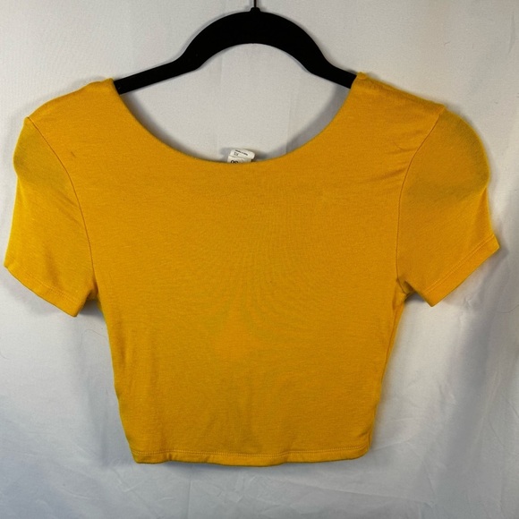 SO multicolored short sleeve crop blouse with tie front - Picture 4 of 7